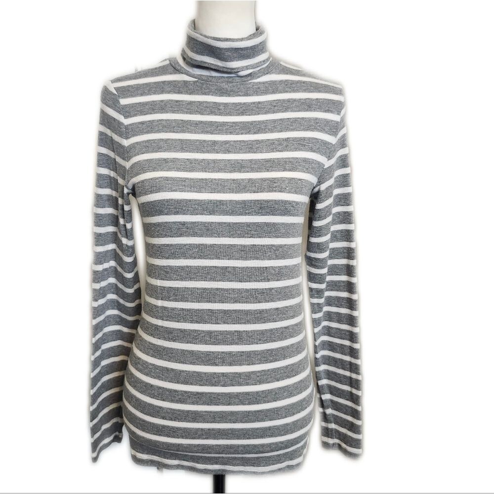 Aerie Real Soft Gray & White Striped Turtleneck, Soft & Stretchy, M